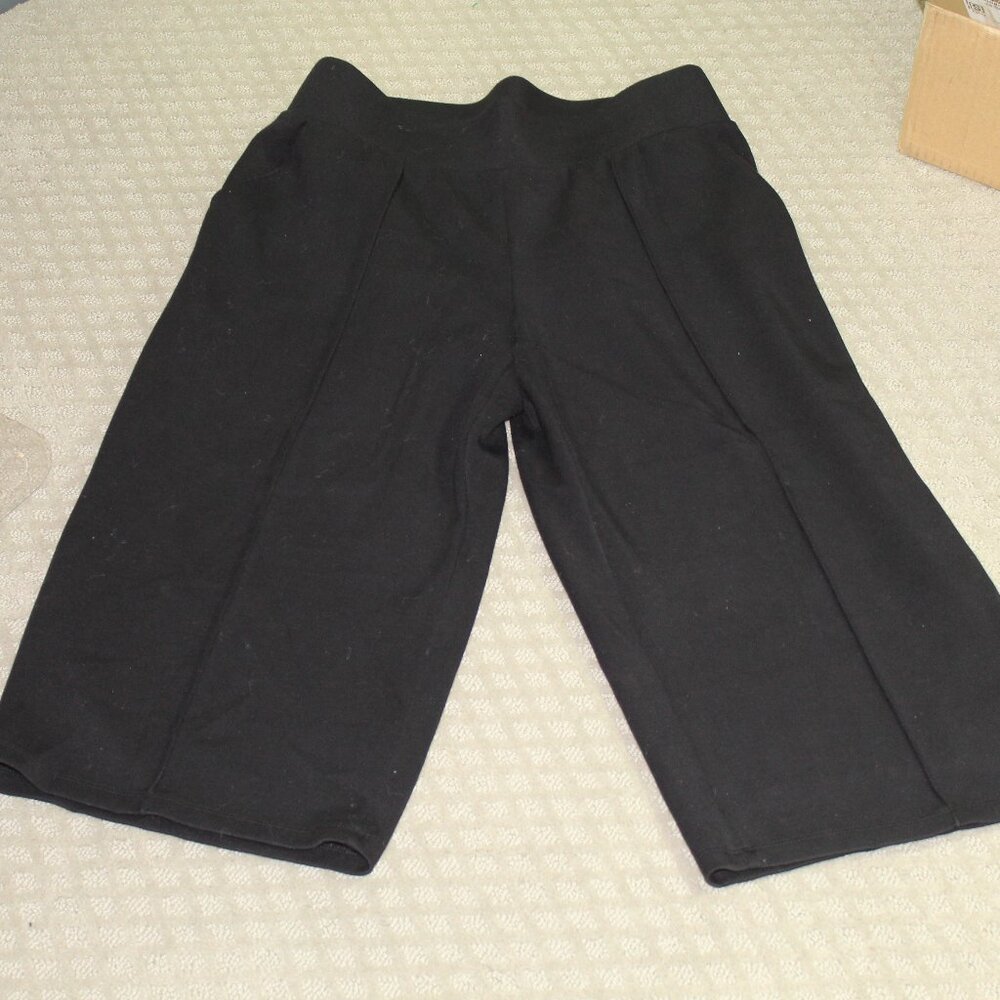 Stylus Size L Black Ponte Wide Leg Capri Pants